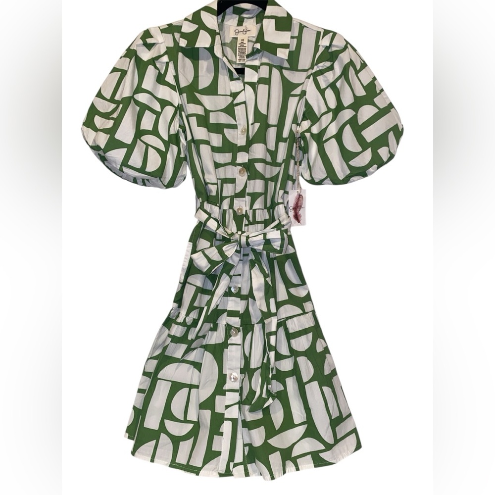 💚 Jessica Simpson Green and White Geometric Button-Front Dress